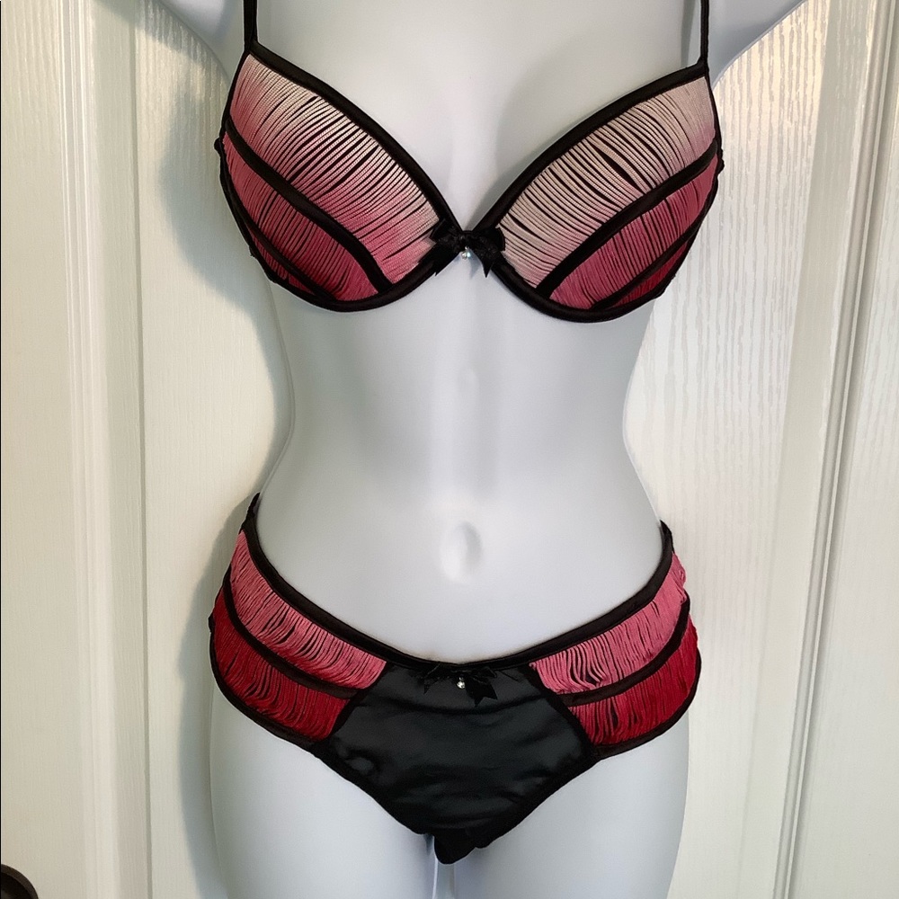 NWOT Pink Ombré & Black Kardashian Bra & Panty
